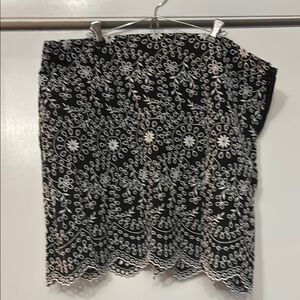 Loft black and white eyelet skirt